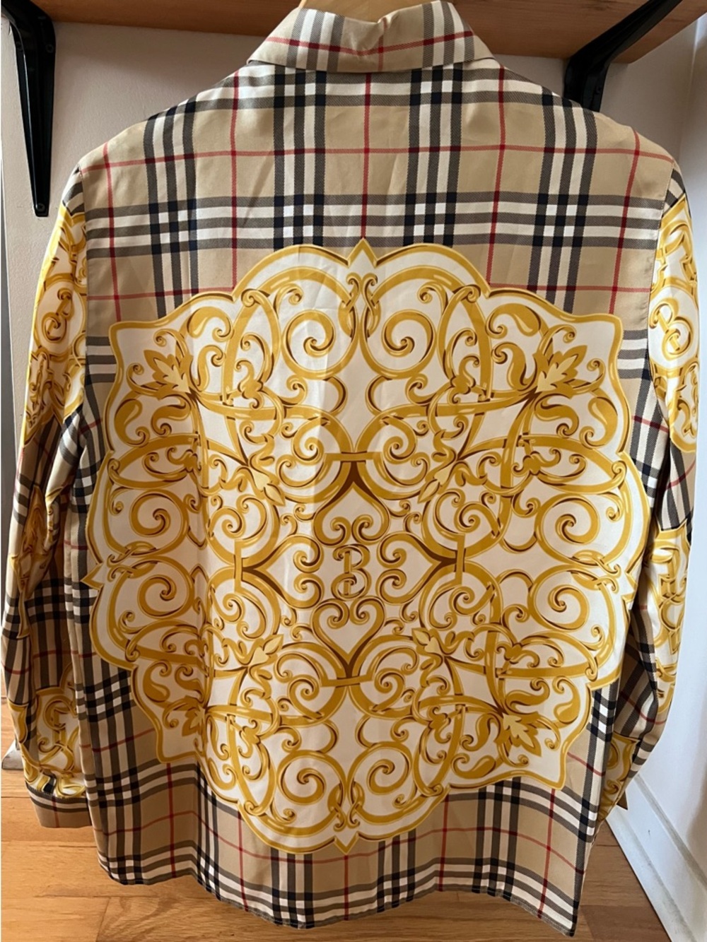 Burberry Beige Plaid Shirt with Gold Baroque Print-Authentic - Picture 2 of 7